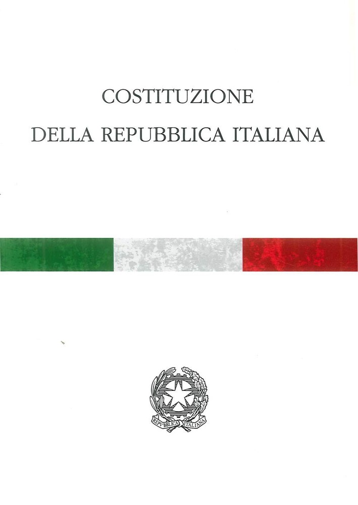 La Costituzione della Repubblica italiana (Paperback)Another great item from Rarewaves USA | Free delivery!