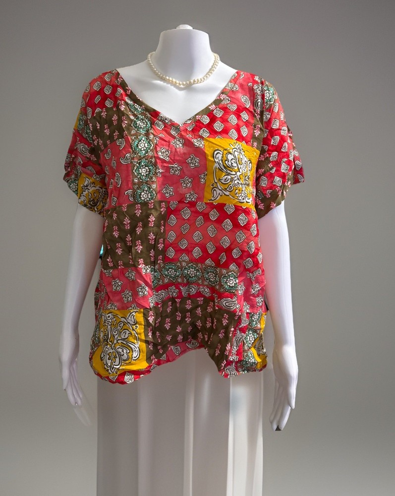 NWT Escape by Habitat Clothes Women's Size M Coral Paisley Top