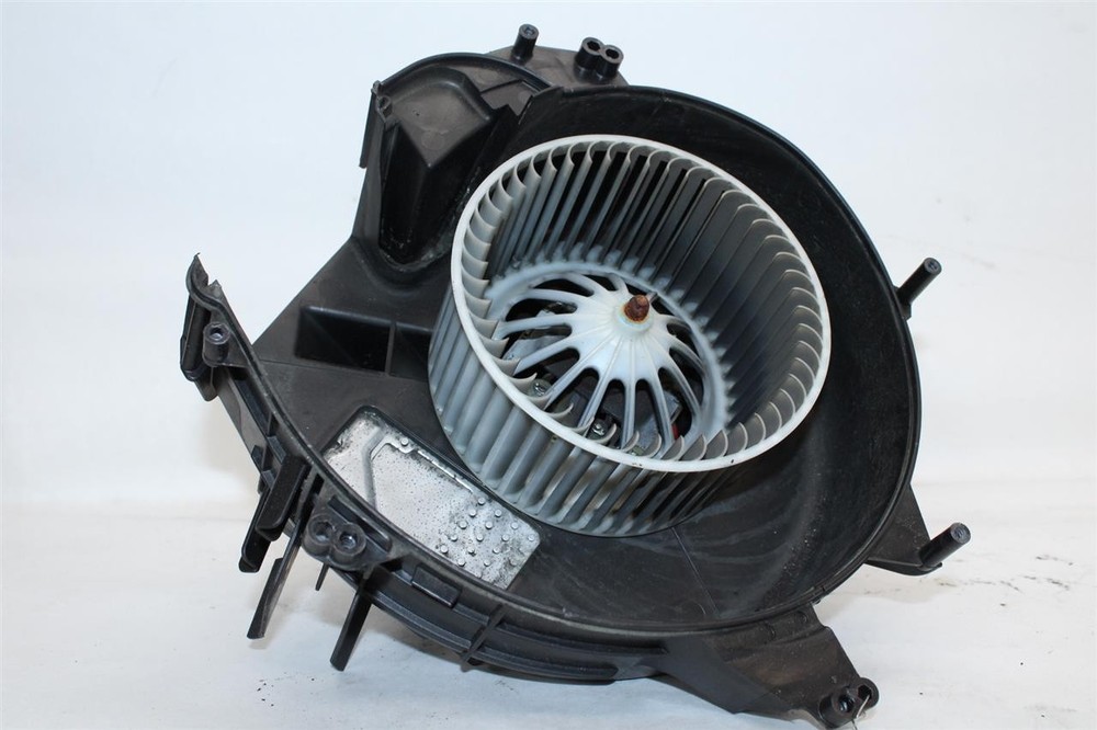 Used Front HVAC Blower Motor fits: 2014 Bmw 528I front Front Grade A
