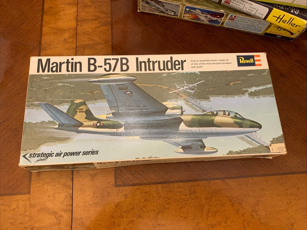 Revell Martin B-57 B Intruder Model Kit #H-132 New In Open Box