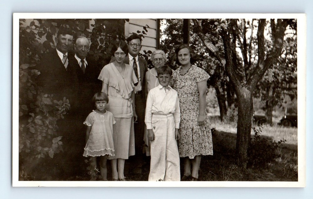 Old Vintage Photo MEN WOMEN BOY GIRL GROUP PICTURE IN YARD BY HOUSE