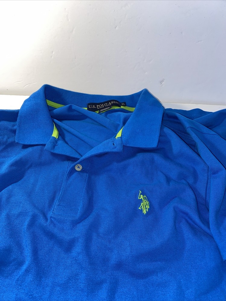 U.S. Polo ASSN Polo Shirt Men's XL  Blue Golfing 2 Button Luxury Feel EUC