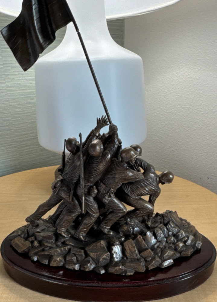 Felix De Weldon Raising of the Flag on Iwo Jima Statue Marine Corps Militaria