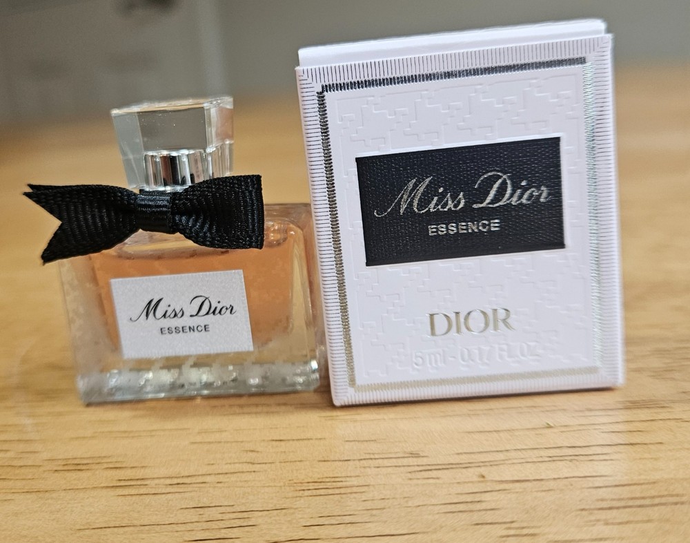 Dior Miss Dior ESSENCE de Parfum MINI Splash Dabber .17oz, 5ml New in Box *2025*