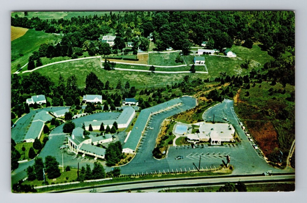 Charlottesville VA-Virginia, Town and Country Motor Lodge, Vintage Postcard