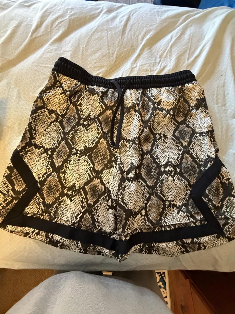 Nike Air Jordan Sport Diamond Mesh Shorts Men’s Large NWT