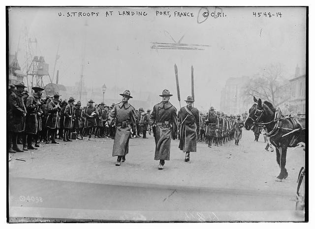 U.S. troops at landing port, France, Military, horse, men, Bain News Service,