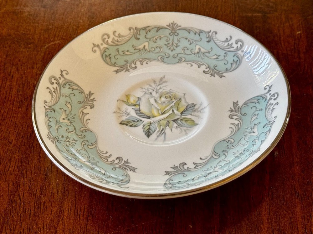 [ROYAL IMPERIAL] Vintage Bone China Saucer – 5.25” Diameter – Made in England