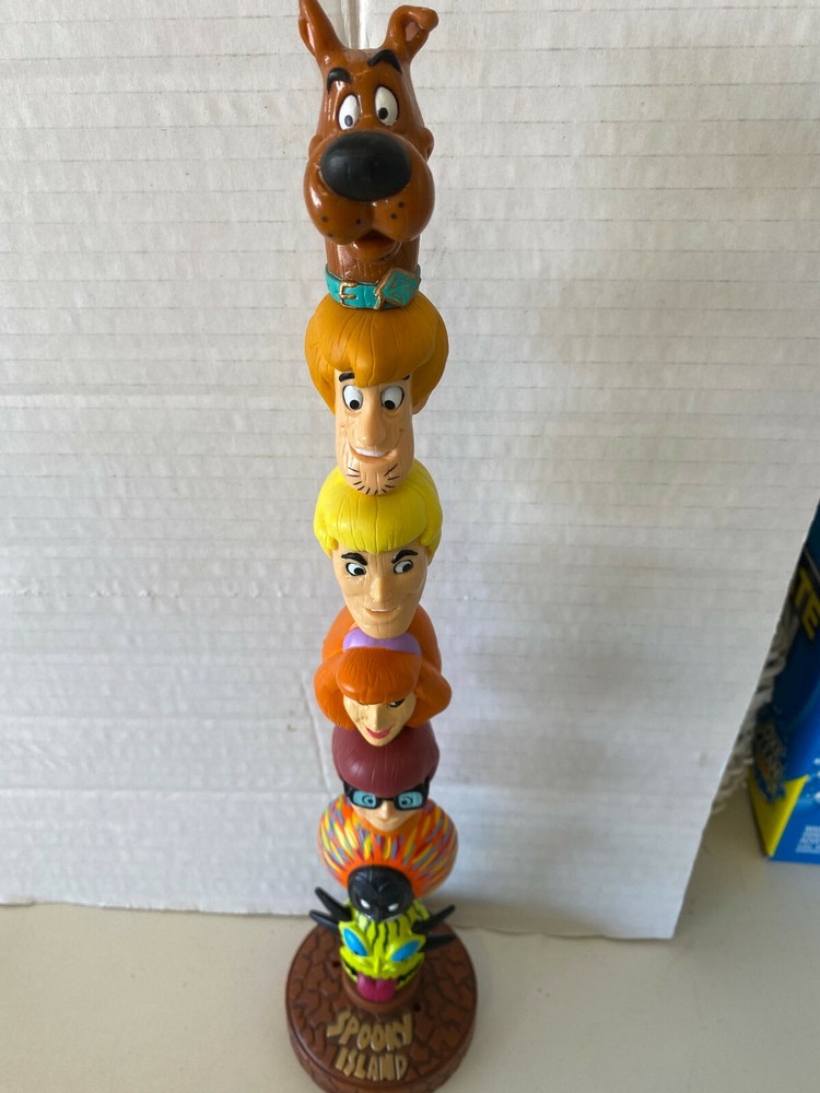12 New Scooby-Doo Groovy Headstacker Tiki Totem Magnetic Toys