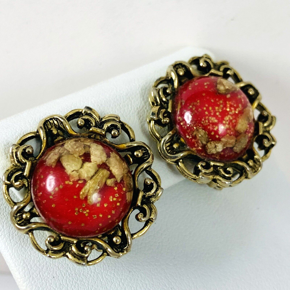 Vintage Confetti Glitter Lucite Cabochon Gold Tone Clip on Earrings