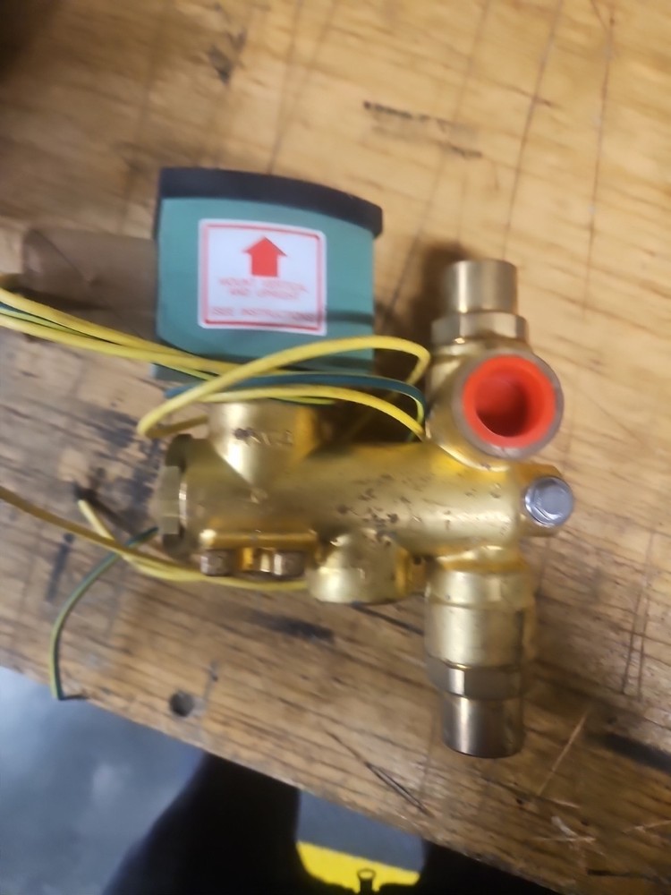 ASCO General Service Solenoid Valve 8300G076U 120/60AC...NEW!!