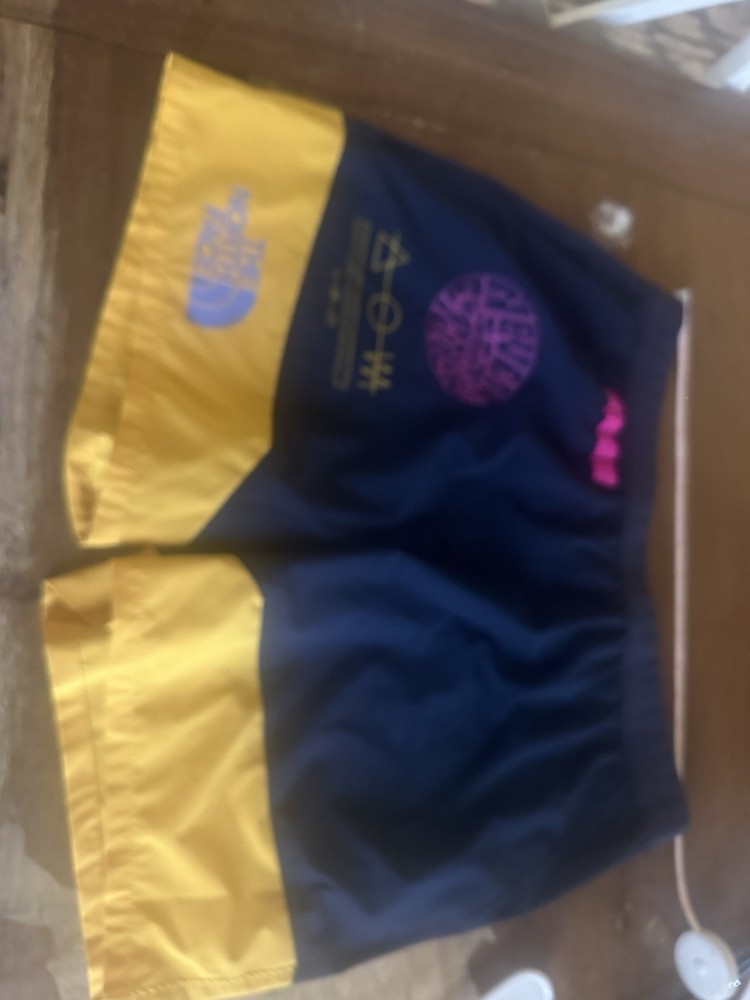 The North Face Men’s Athletic Shorts XL Blue/Yellow Drawstring Pockets