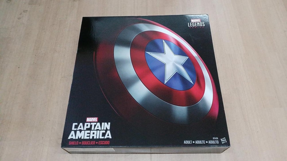 Hasbro Marvel Legends Series Captain America Shield