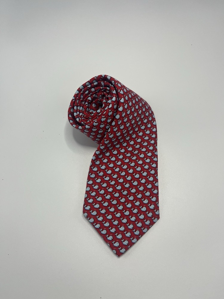 Vineyard Vines Tie Mens Silk Red Blue Whale 60”Long & 3.5” Wide