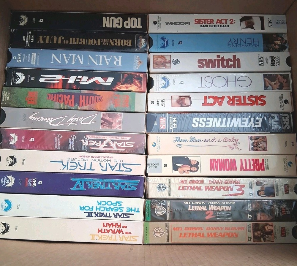 Lot of 22 VHS Movies - Star Trek, Leathal Weapon, Top Gun