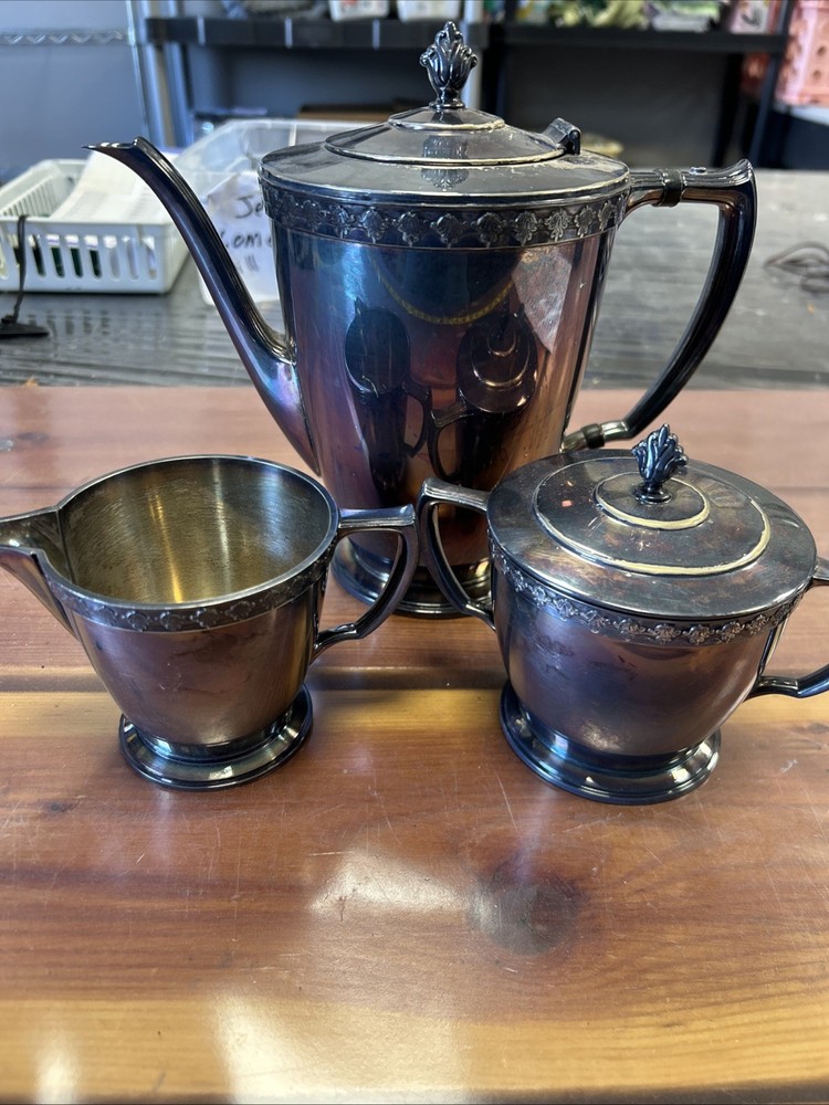 Vintage WM Roger’s Silver Plated Tea Pot With Creamer And Sugar Bowl Lot Of 3