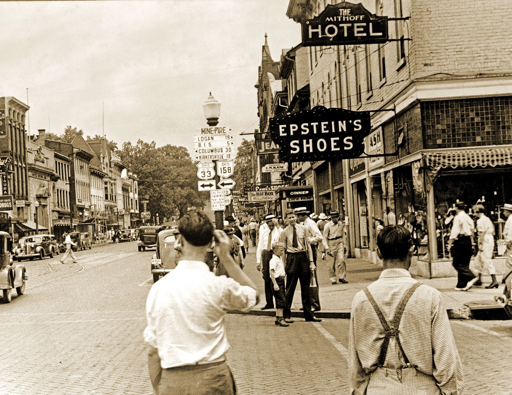 1938 Main Street, Lancaster, Ohio Vintage Old Photo 8.5
