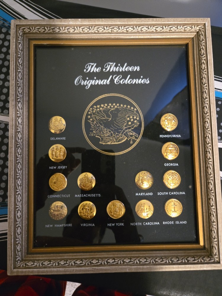 The Thirteen Original Colonies Buttons Collectible