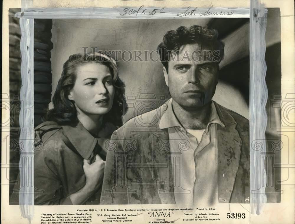 1953 Press Photo Actors Silvana Mangano & Raf Vallone star in 