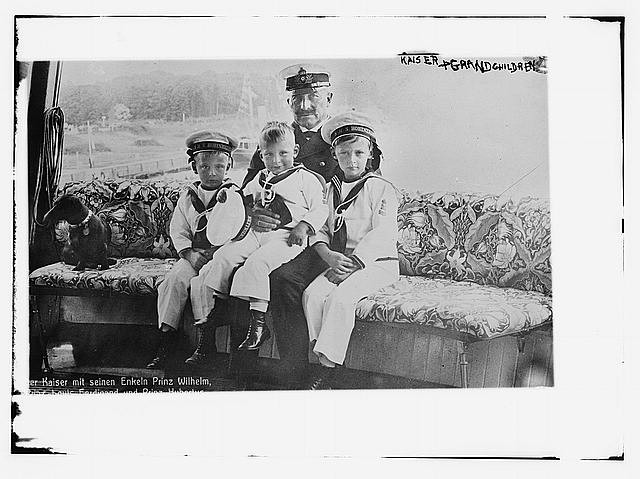 Photo:Kaiser,grandchildren,in uniform,dog,Bain News Service