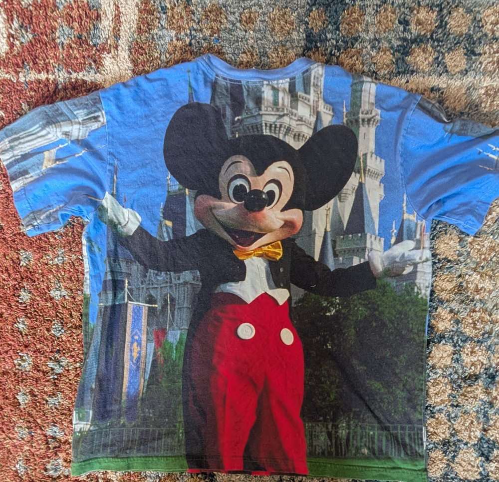Disney Vault Collection Mickey Mouse All Over Print Men's T-Shirt Size L