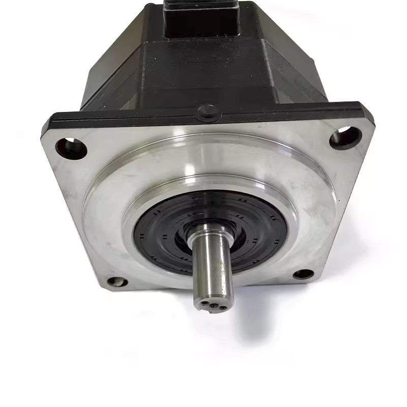 New Fanuc A06B-0033-B075 Servo Motor