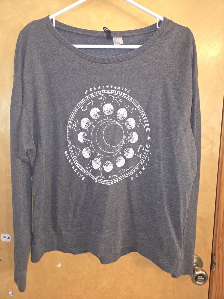H&M Grey Long Sleeves Shirt Sweatshirt Zodiac Women's Size L