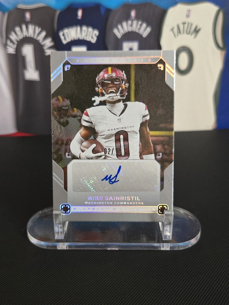 Mike Sainristil 2025 Panini PhotoGenic SNS-MKS Auto /15 Commanders