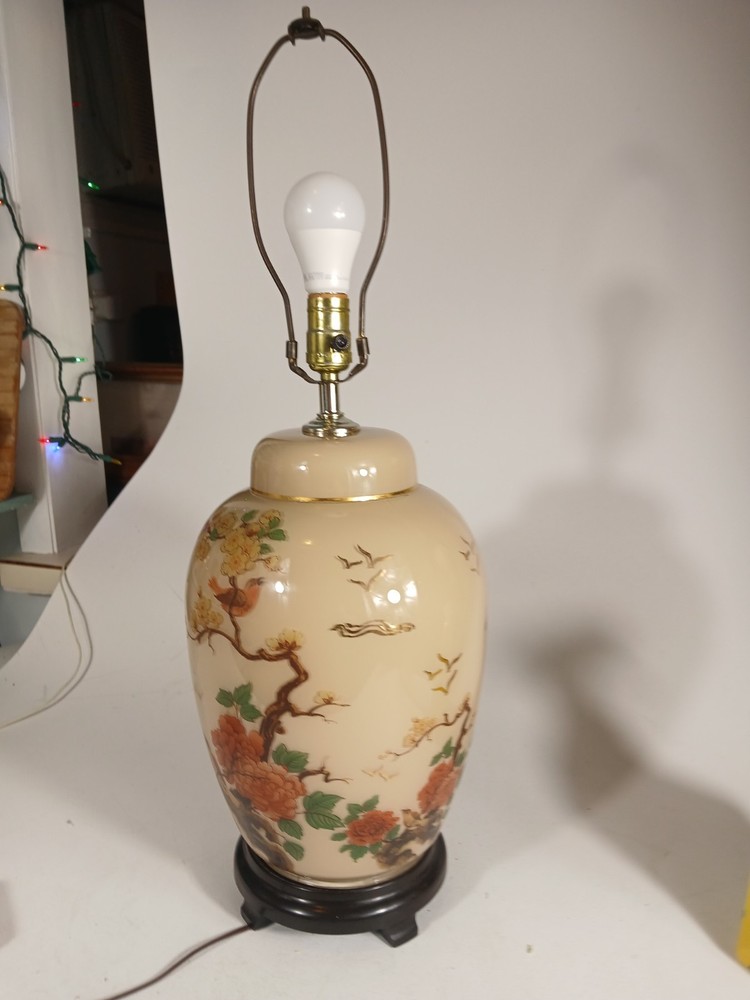 Chinoiserie Hand-Painted Birds Floral Glass Ginger Jar Beige 27