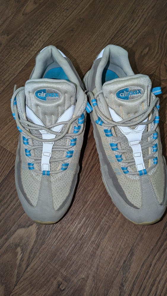 Nike Air Max 95 sneakers in Chlorine Blue Size 10.5