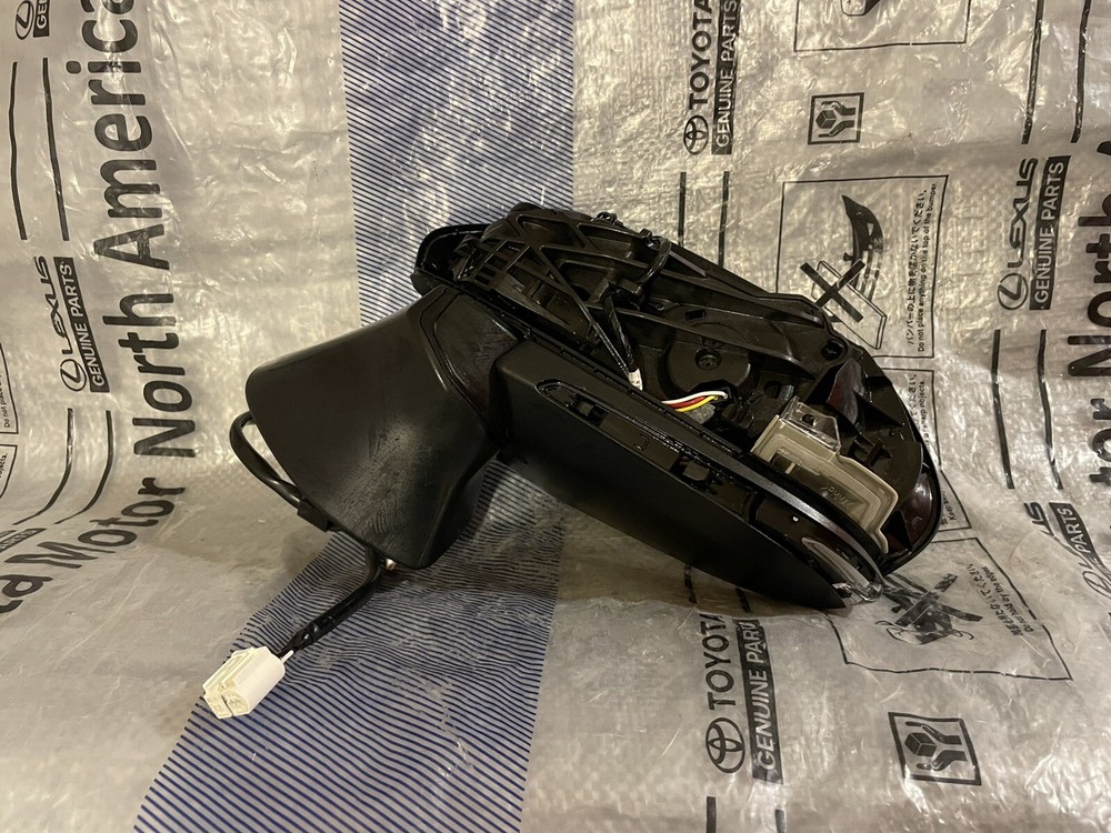 2018-2023 Toyota Camry Left Side Power Door Mirror with Signal Light OEM Replacement Part