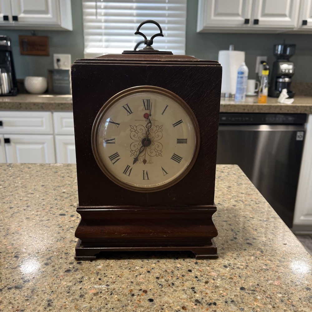 Vintage General Electric 6B20 Ridgefield Mantel Clock- Non Working