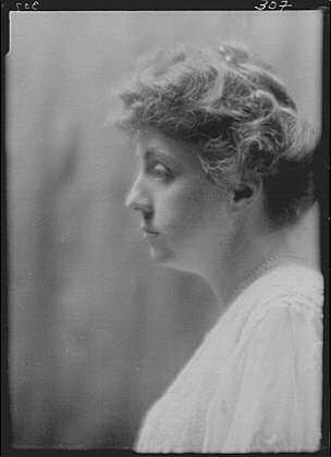 Photo:Schwan,LM,Mrs,photograph,portrait photographs,women,A Genthe,1913