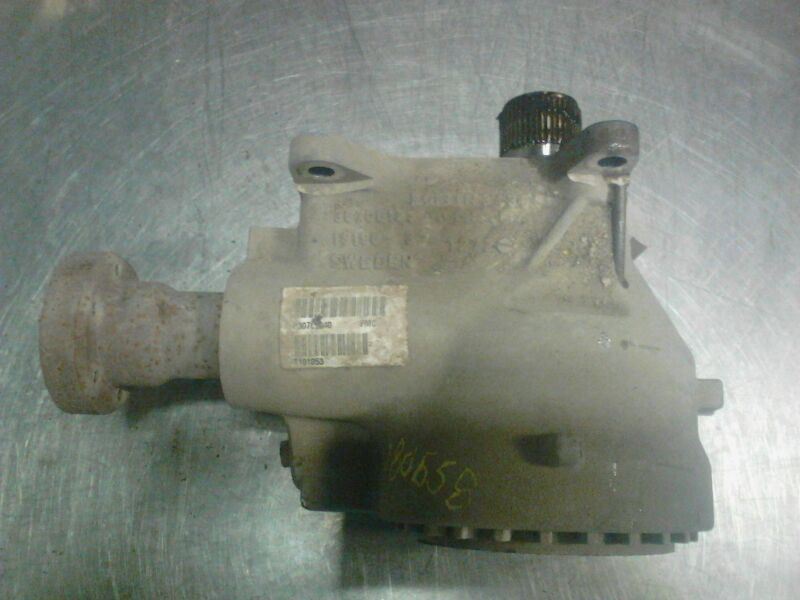 Transfer Case Upper Mounting Bosses for 05-07 Ford Five Hundred 1309520