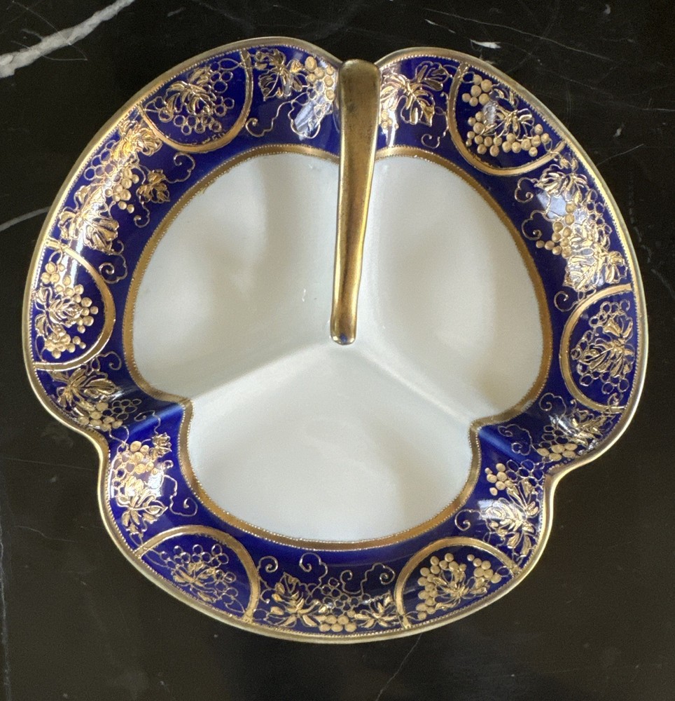 Vintage NIPPON hand painted Candy Relish Divided Dish Gold trim w/ handle 8