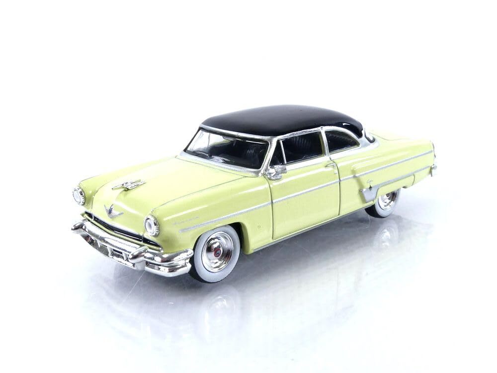 TrueScale Miniatures MINI GT 1/64 Lincoln Capri 1954 Premier Yellow LHD