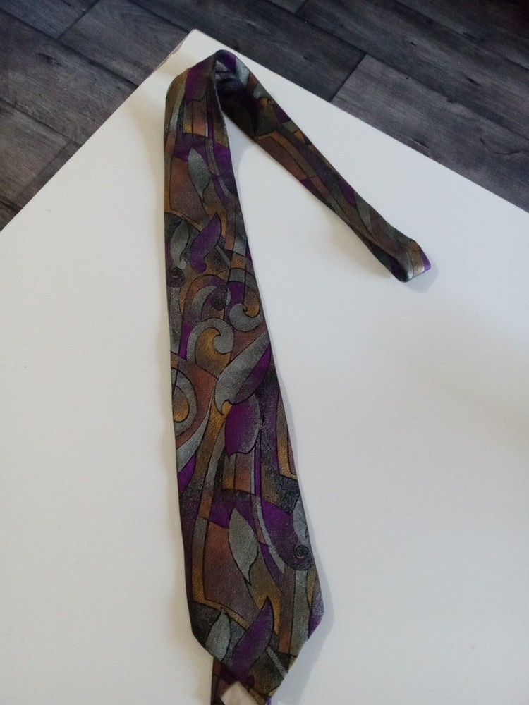 Gianni Versace Men's Tie 100% Silk Vintage.