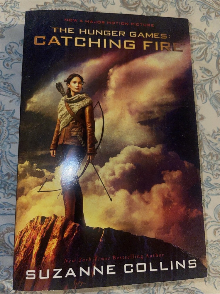 The Hunger Games: Catching Fire 2 by Suzanne Collins (2013, Paperback, Movie...