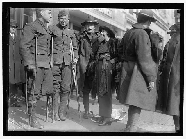 Photo:Nash Mississippi 1918 Wounded Soldiers Crutches Street Crowd WWI