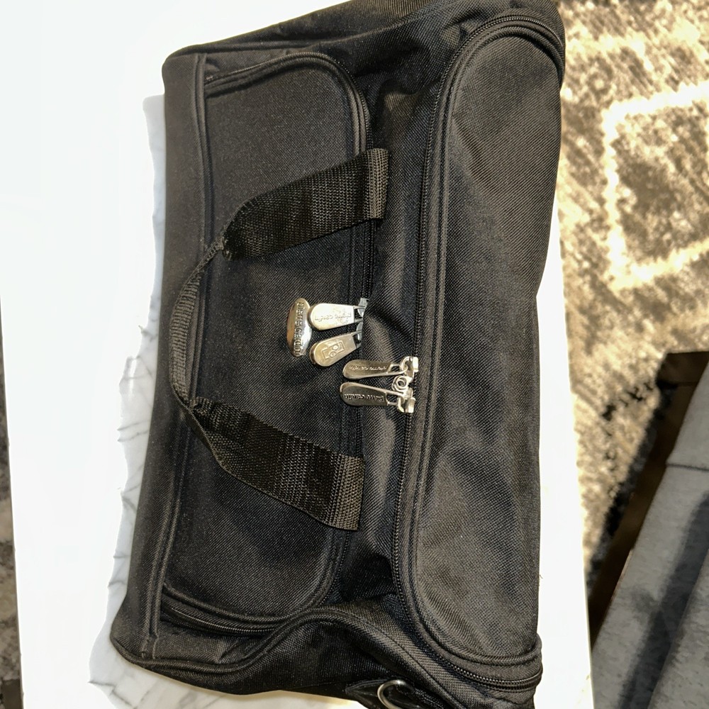 Pierre Cardin  Briefcase Travel  Bag  - Handle & Shoulder