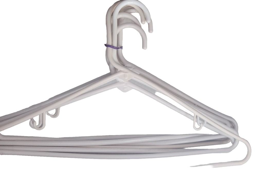 Plastic Clothes Hangers Set of 7 White Hangers Shirt Coat Pants Organize Closet