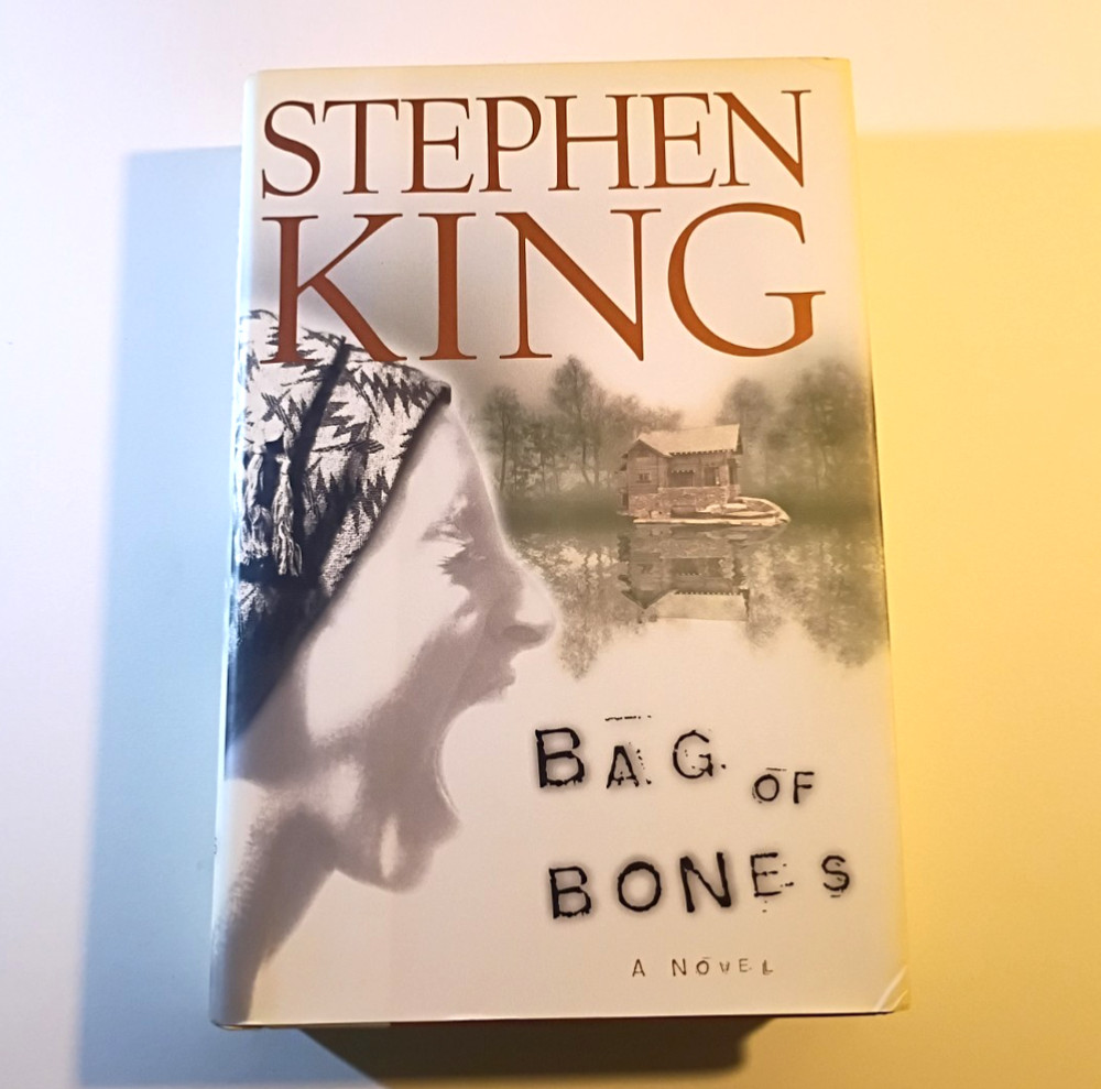 Bag Of Bones Stephen King Book Club Edition 1998 hardcover with dust jacket