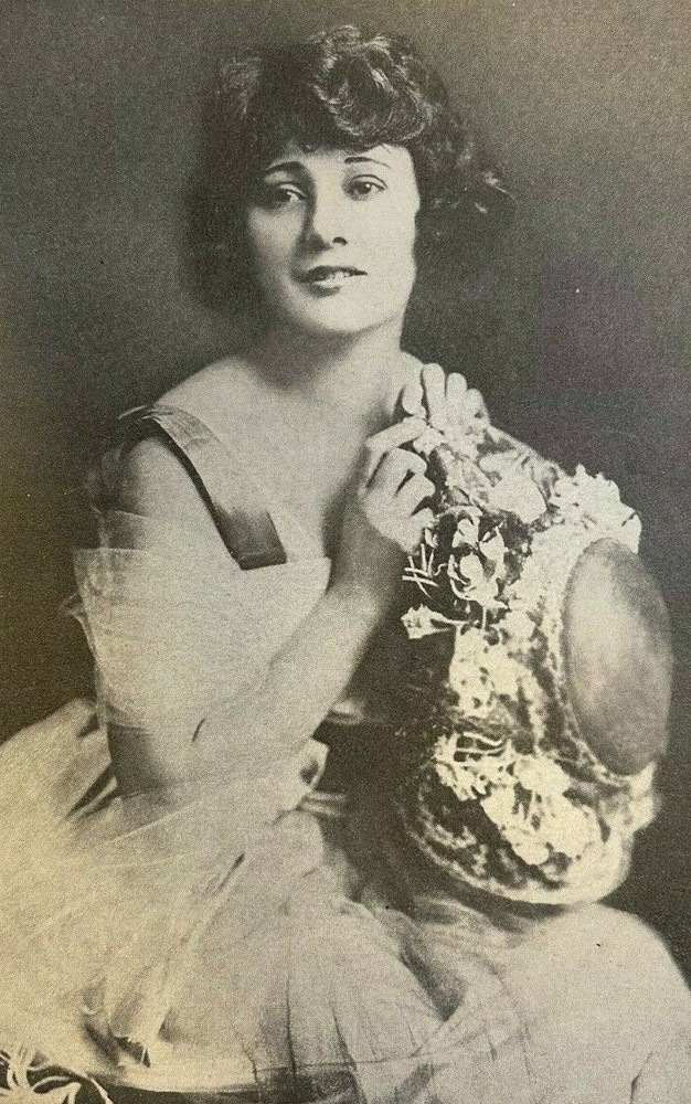 1920 Vintage Magazine Illustration Actress Evelyn Greeley