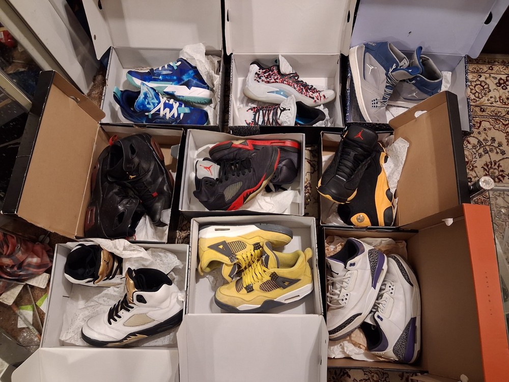 Reseller Shoe Lot 9 Pairs Of Shoes (Jordans) sizes 9-12m US see pics and read!!!
