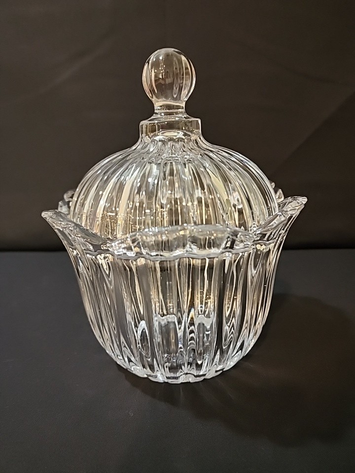 Vintage Crystal Covered Trinket Dish Ribbed Glass Candy Bowl