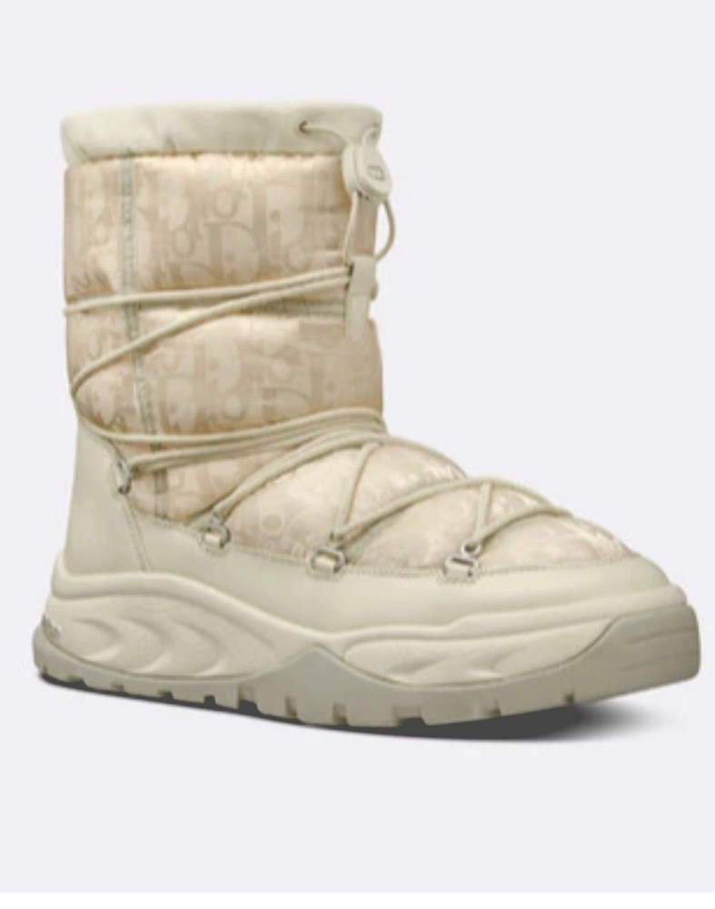 $1550 Dior mens Oblique Snow Boots. 44/11