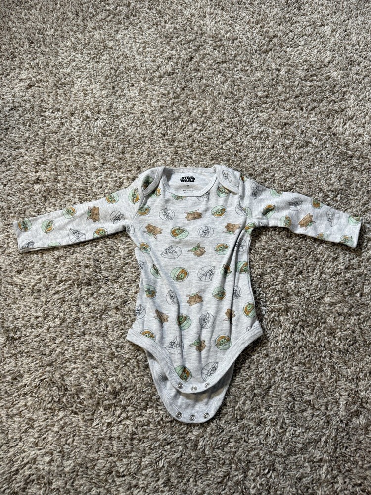 Baby Yoda Grogu Star Wars The Mandalorian 12M Long Sleeve Bodysuit