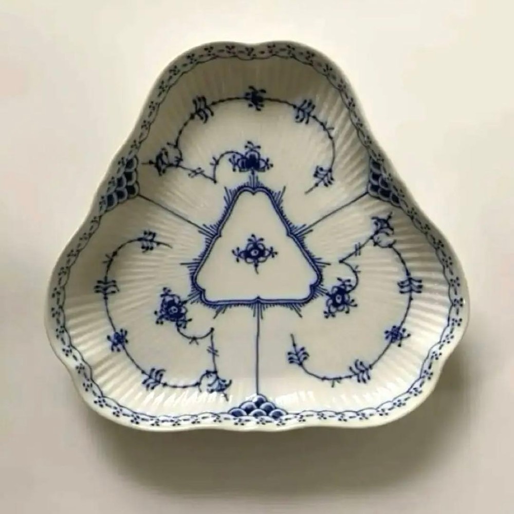 Royal Copenhagen Blue Fluted Half Lace 21cm Cake Plate Triangle Denmark Used
