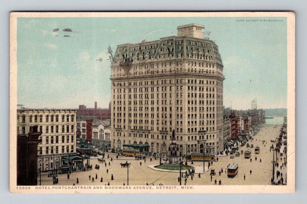 Michigan MI Detroit Hotel Pontchartrain And Woodward Avenue Vintage Postcard