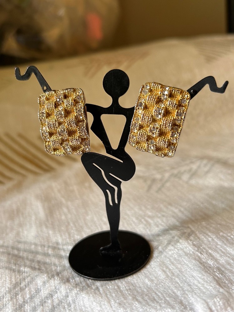 vtg gold tone rhinestone basket weave clip on earrings